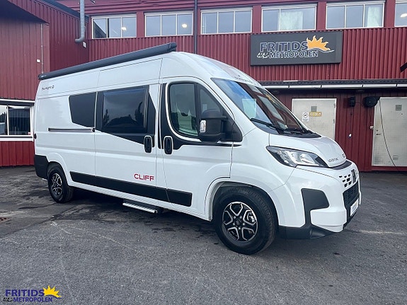 Sunlight Cliff 602 Adventure Auto - 9" media