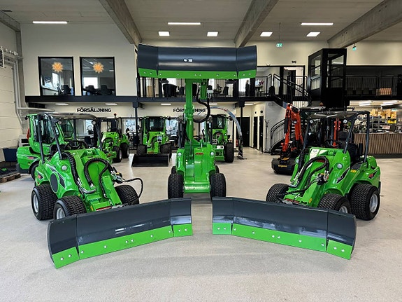 Avant 528 - KAMPANJMASKIN