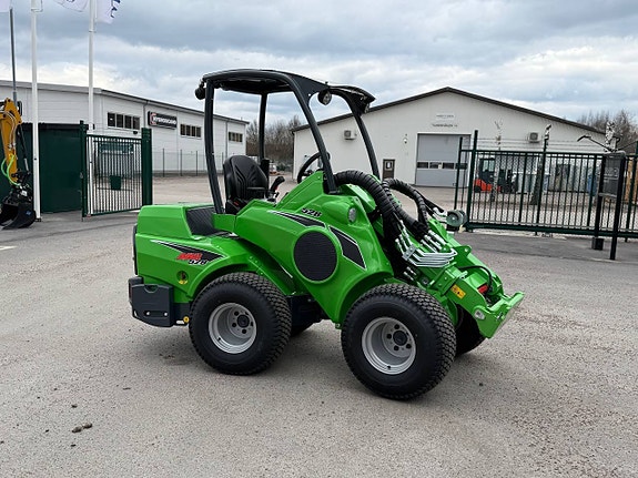 Avant 528 - MASKINCITY EDITION, OMG LEVERANS