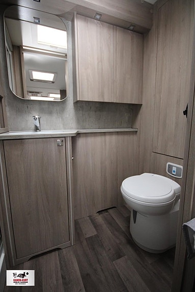Kabe Royal 740 TDL KS - garanti i 2 år med Trygg+ 11 of 13