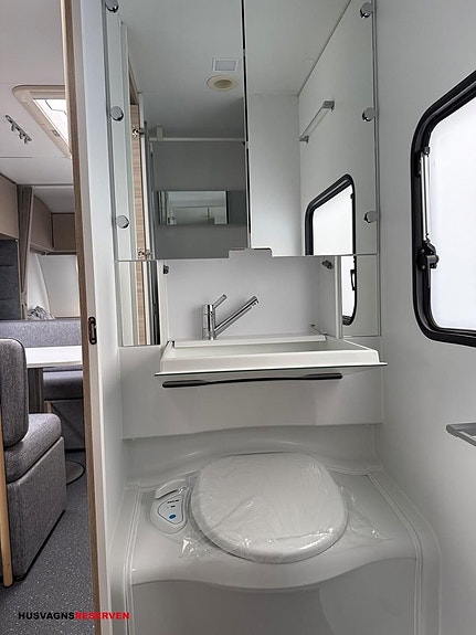 Adria ALTEA 552 PK 60Y 18 of 21