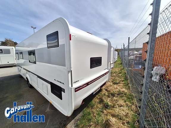 Adria Alpina 663 UK 3 of 5