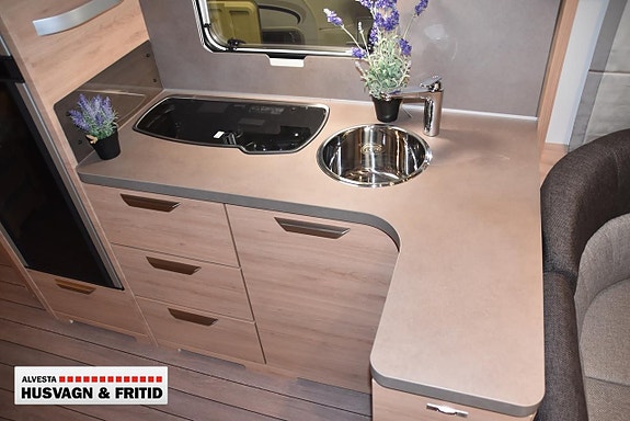 Knaus Sudwind 650 UX 60 Years Queenbed ! Sommarkampanj ! 6 of 12