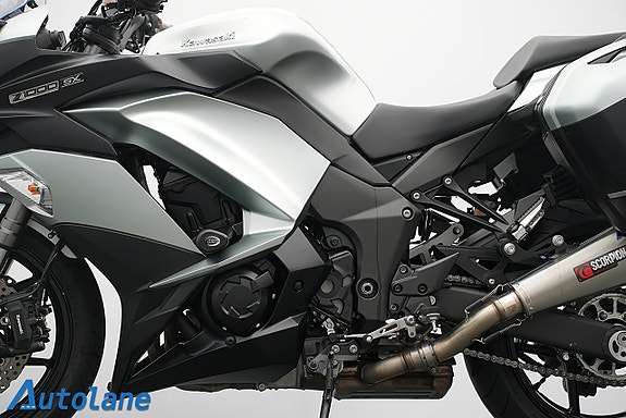 Kawasaki Ninja Z1000SX* Scorpion, Sidoväskor, Endast 413 mil 14 of 27
