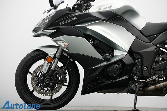 Kawasaki Ninja Z1000SX* Scorpion, Sidoväskor, Endast 413 mil 13 of 27