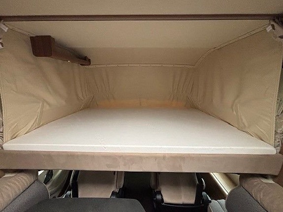 Carthago C-TOURER I 143 Lightweight 15 of 15