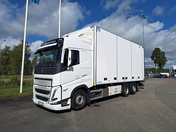 Vovlo FH 6x2 Skåp FRC