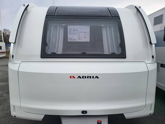 Adria Adora 593 UP Queenbed 15 of 17