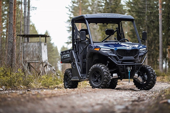 CFMOTO UFORCE 600 EFI EPS Traktor B - UTV 2 of 2