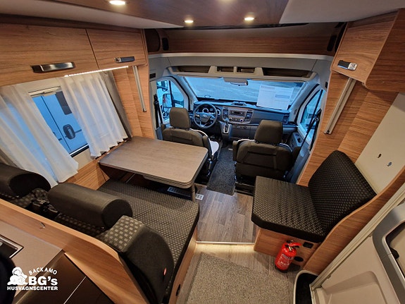 Weinsberg CaraSuite FORD 700 MEG //LAGERRENSNING// 2 of 11