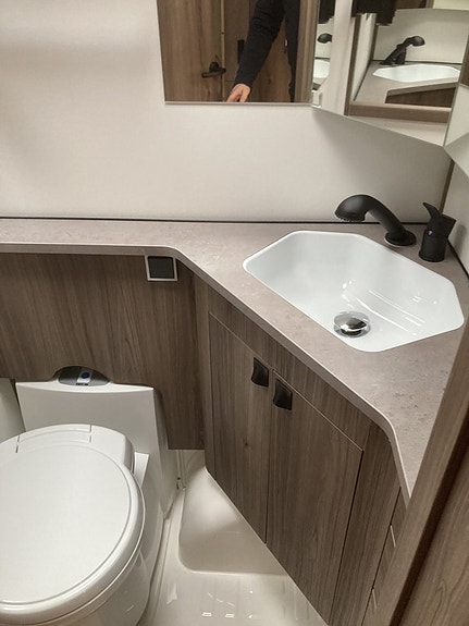 Kabe ROYAL 630 GLE KS 16 of 19