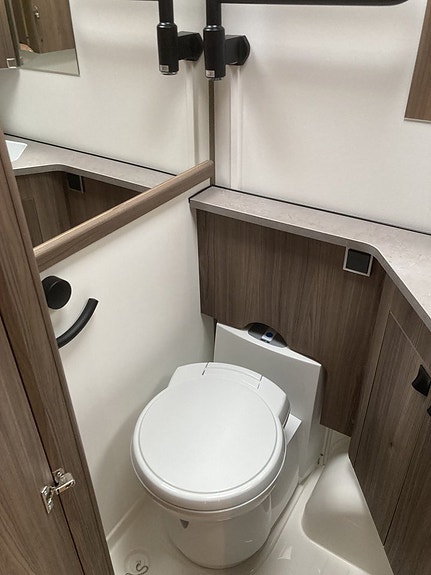 Kabe ROYAL 630 GLE KS 15 of 19