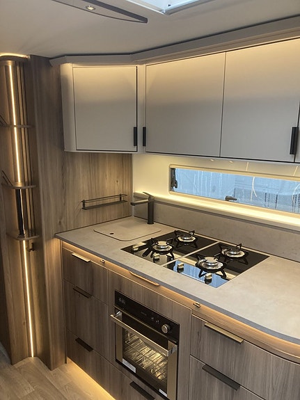 Kabe ROYAL 630 GLE KS 8 of 19