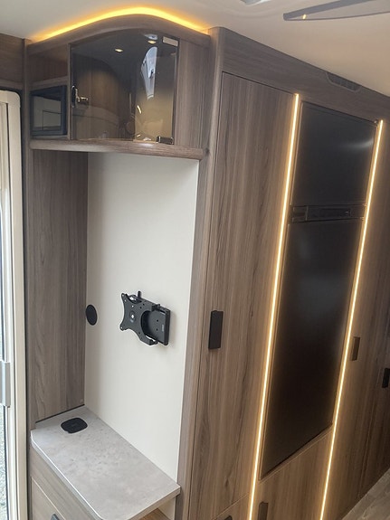 Kabe ROYAL 630 GLE KS 10 of 19