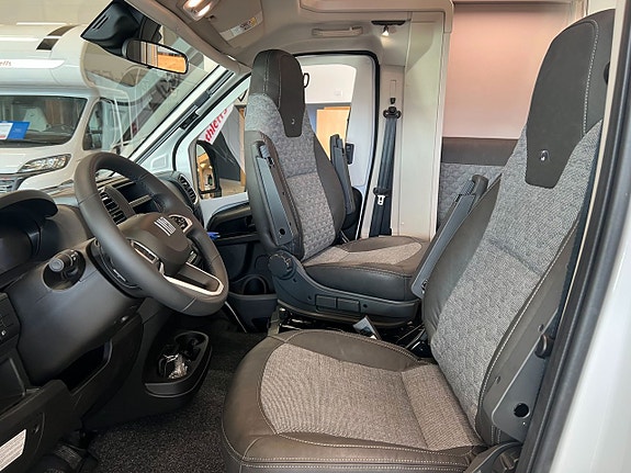 Adria MATRIX PLUS 670 SL (ALDE+Aut+Värmematta hytt+Heavy) 25 of 25