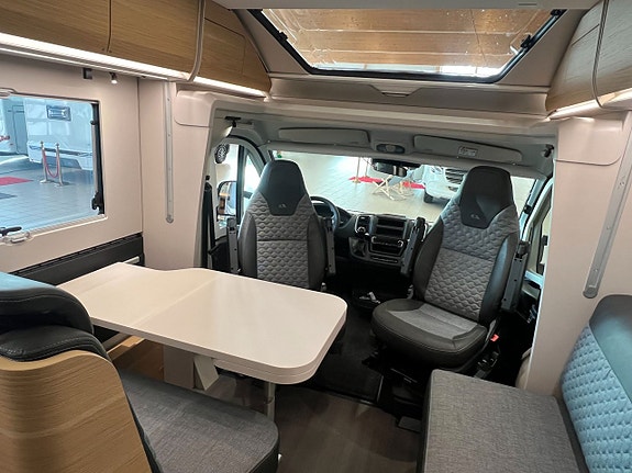 Adria MATRIX PLUS 670 SL (ALDE+Aut+Värmematta hytt+Heavy) 21 of 25