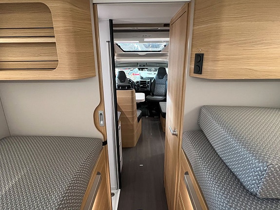 Adria MATRIX PLUS 670 SL (ALDE+Aut+Värmematta hytt+Heavy) 11 of 25