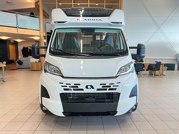 Adria MATRIX PLUS 670 SL (ALDE+Aut+Värmematta hytt+Heavy) 2 of 25