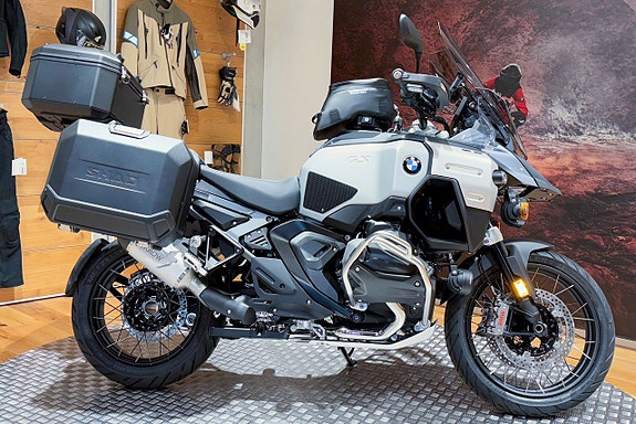 BMW R 1300 GSA | Motorrad STHLM Edition| Denali Lights | Arrow | Shad