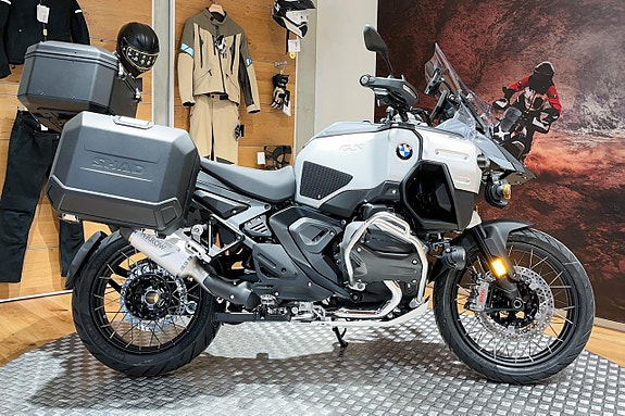 BMW R 1300 GSA | Motorrad STHLM Edition| Tillbehör för 53.000:- ingår