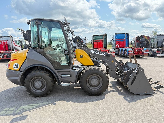 HJULLASTARE MECALAC AS600 SVÄNGBAR LASTARE