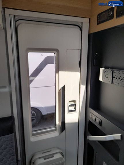 Adria MATRIX PLUS 670 DL - Fiat MultiJet3 140HP (103kW) HD 43H 5 of 13