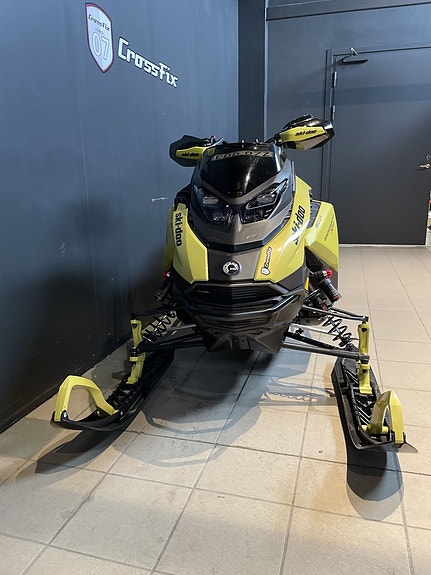 Ski-Doo Backcountry X-RS 850 E-TEC Turbo R with WIS 146 DSHOT 2.0in 51mm 10.25 in. C 2 of 4