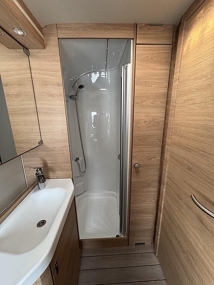 Knaus 650 peb 21 of 21