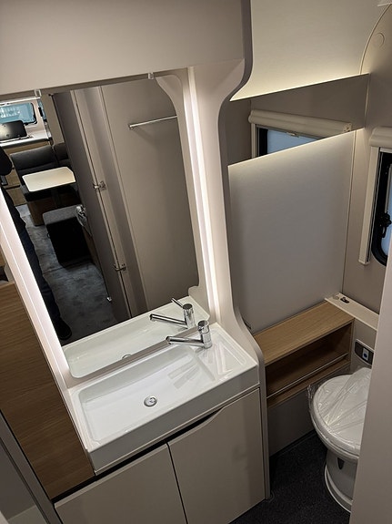 Adria ADORA 613 HT   inkl.AC 14 of 15