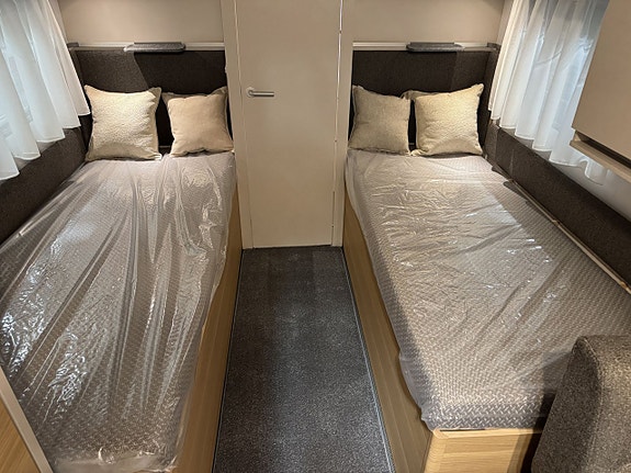 Adria ADORA 613 HT   inkl.AC 11 of 15