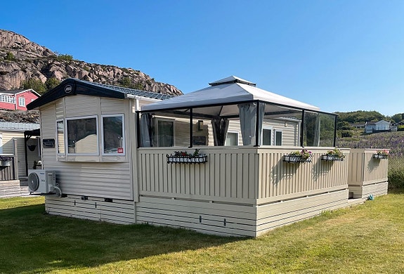 MNAB Beg villavagn med altan på Siviks camping - Plats 128