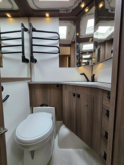 Kabe ROYAL 560 GLE KS B2 Långbäddar 13 of 17