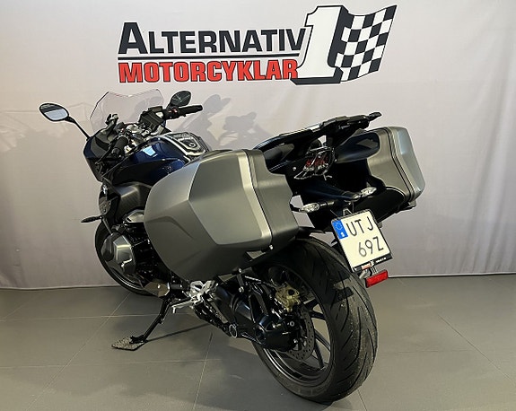 BMW R1250RS 3 of 5