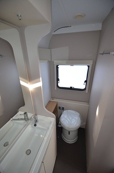 Adria ADORA 613 HT 10 of 10