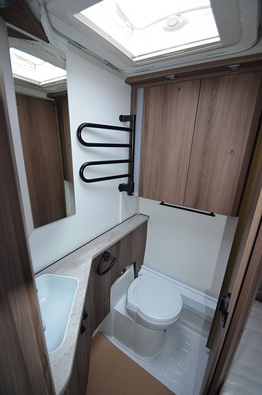 Kabe SMARAGD 520 XL KS 8 of 13