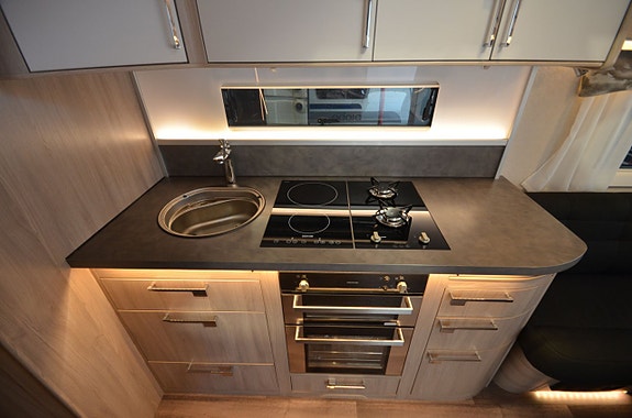 Kabe Imperial 780 DGLE KS (L-soffa, ac) 9 of 14