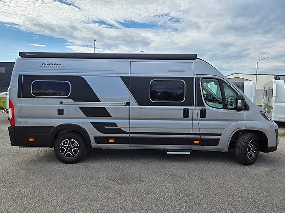 Adria TWIN SUPREME 640 SLB - Fiat MultiJet3 140HP (103kW) 35L 7 of 27
