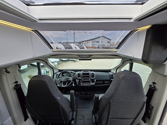 Adria TWIN SUPREME 640 SLB - Fiat MultiJet3 140HP (103kW) 35L 14 of 27