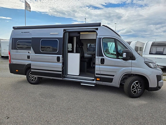 Adria TWIN SUPREME 640 SLB - Fiat MultiJet3 140HP (103kW) 35L 8 of 27