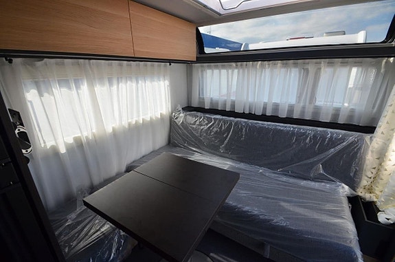 Adria Astella 644 DP 6 of 21