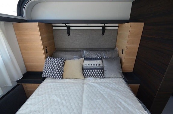 Adria Astella 644 DP 14 of 21