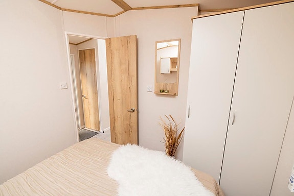 ABI Westcoast 32 fabriksny villavagn på härliga Almöns camping 16 of 18