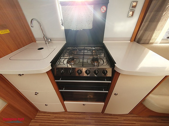 Adria Alpina 763 UK *Kampanj* 7 of 17