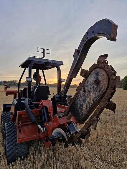 Ditch Witch RT 80 4 of 6