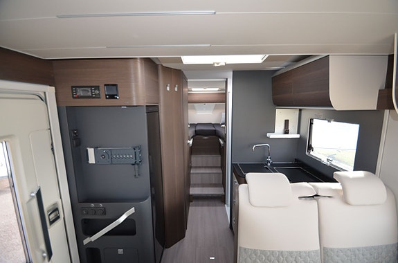 Adria Matrix Supreme 670 SL - FIAT EU VI E 2,2 140HP HD 43H 8 of 15