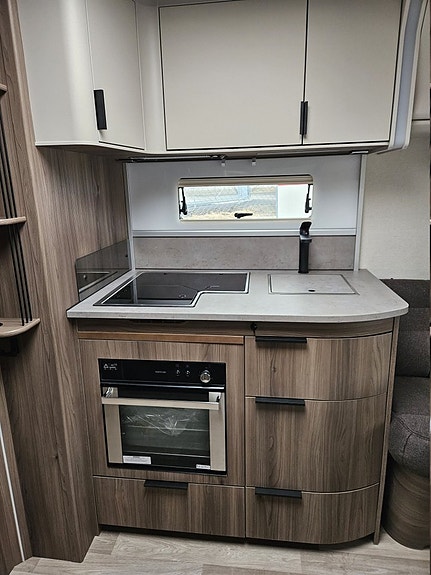 Kabe ROYAL 560 GLE KS "Med special-paket" 4 of 9