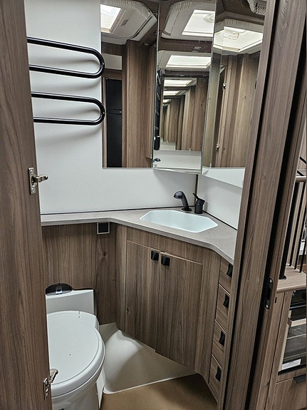 Kabe ROYAL 560 GLE KS "Med special-paket" 5 of 9