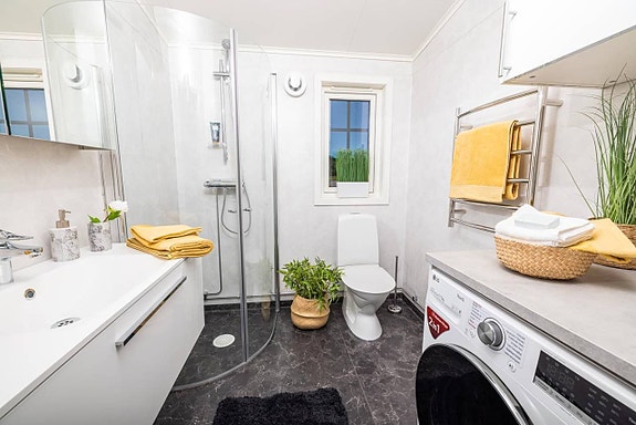 MNAB Vita huset 50 - svensktillverkad 10 of 25