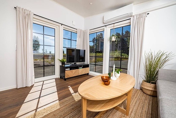 MNAB Vita huset 50 - svensktillverkad 15 of 25