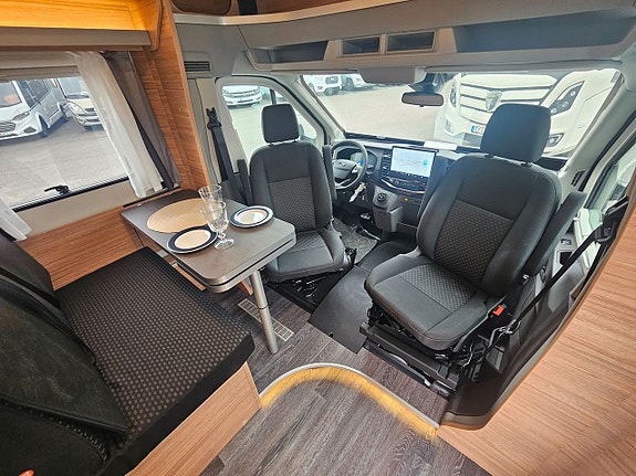 Weinsberg CaraLoft 550MF  AUT / El Golvvärme 7 of 24
